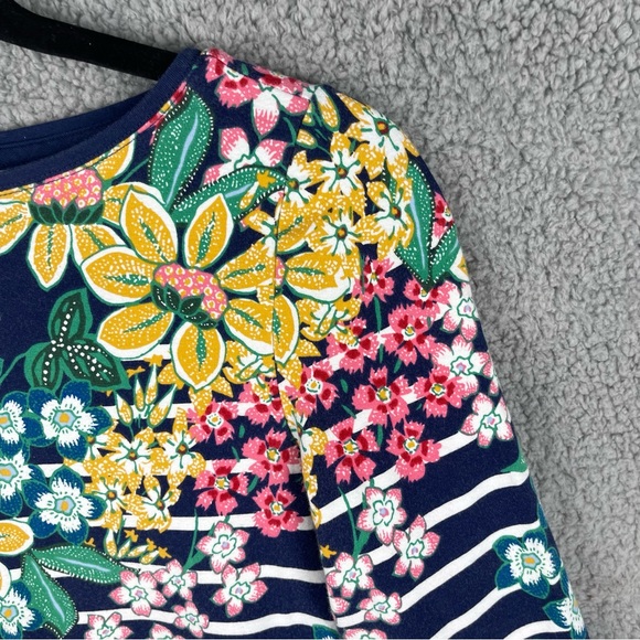 Talbots Tee Shirt Petite Blue White Floral Stripes - Picture 2 of 8